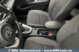 Toyota Yaris Cross SUV 1.5 Hybrid Dynamic Force 2022 full