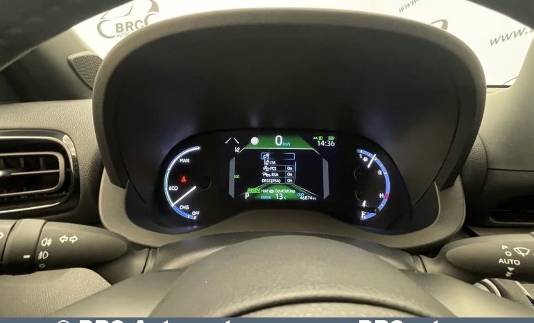 Toyota Yaris Cross SUV 1.5 Hybrid Dynamic Force 2022 full