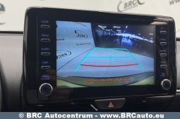 Toyota Yaris Cross SUV 1.5 Hybrid Dynamic Force 2022 full