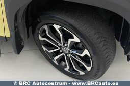 Toyota Yaris Cross SUV 1.5 Hybrid Dynamic Force 2022 full