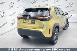 Toyota Yaris Cross SUV 1.5 Hybrid Dynamic Force 2022 full