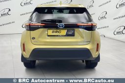 Toyota Yaris Cross SUV 1.5 Hybrid Dynamic Force 2022 full