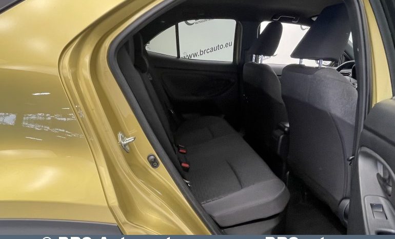 Toyota Yaris Cross SUV 1.5 Hybrid Dynamic Force 2022 full