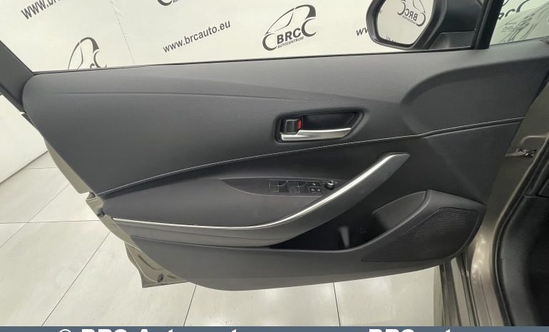 Toyota Corolla 1.8 Hybrid Automatas 2019 full
