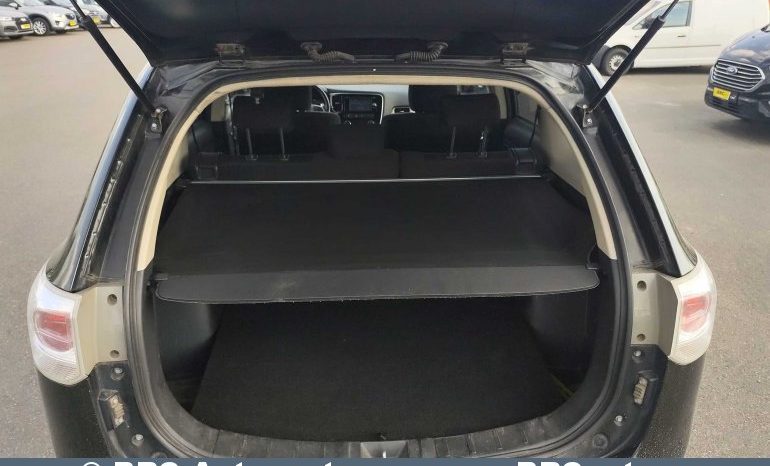 Mitsubishi Outlander 2.0 4WD Automatas 2014 full
