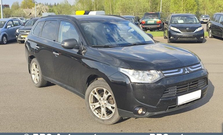 Mitsubishi Outlander 2.0 4WD Automatas 2014 full