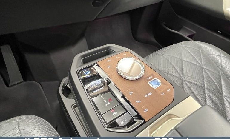 BMW iX xDrive50 112 kWh 2022 full
