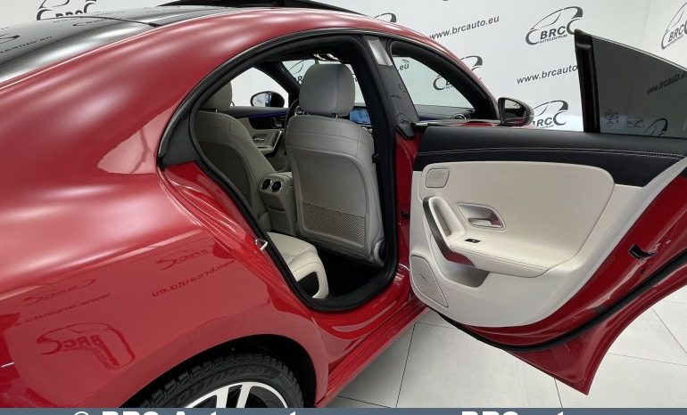 Mercedes-Benz CLA 200 Automatas 2019 full