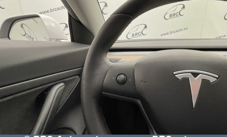 Tesla Model 3 Standart Range 2020 full