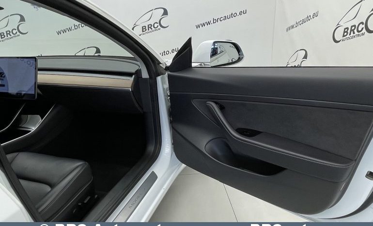 Tesla Model 3 Standart Range 2020 full