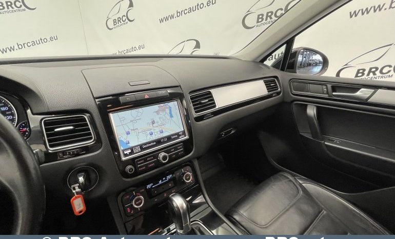 Volkswagen Touareg 3.0 TDI Automatas 2011 full