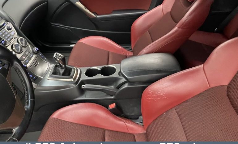 Hyundai Genesis Coupe 3.8 V6 2013 full