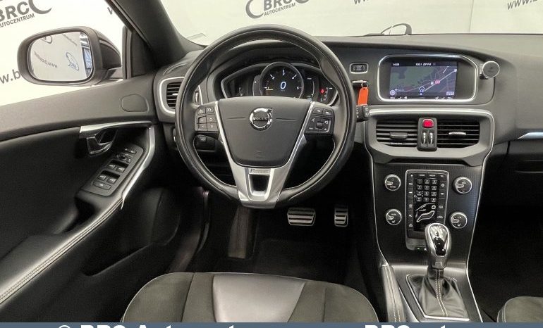 Volvo V40 D3 R-Design Automatas 2018 full