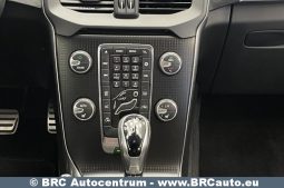 Volvo V40 D3 R-Design Automatas 2018 full