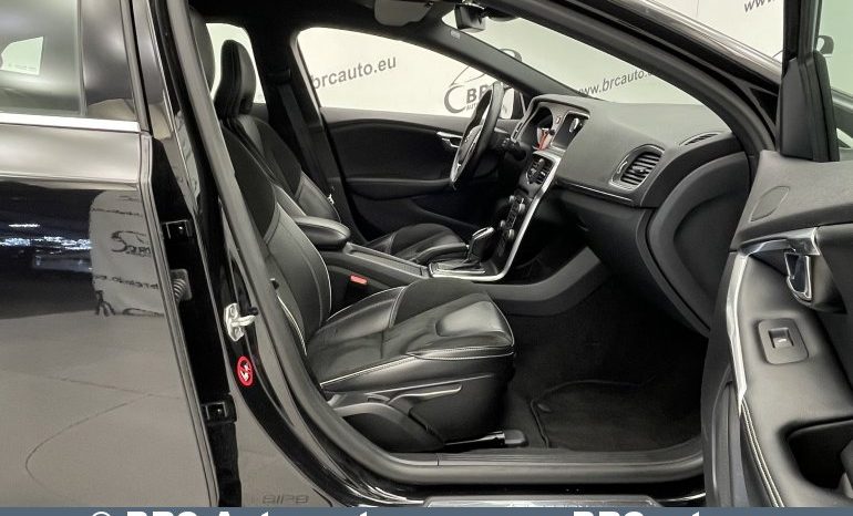 Volvo V40 D3 R-Design Automatas 2018 full