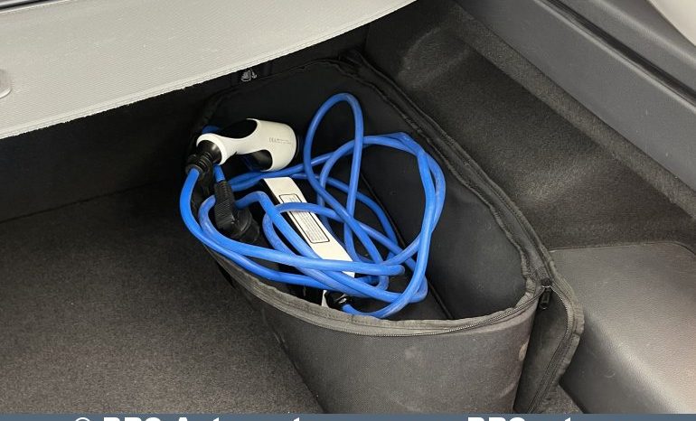 Hyundai Ioniq Polarwhite Plug-in Automatas 2020 full
