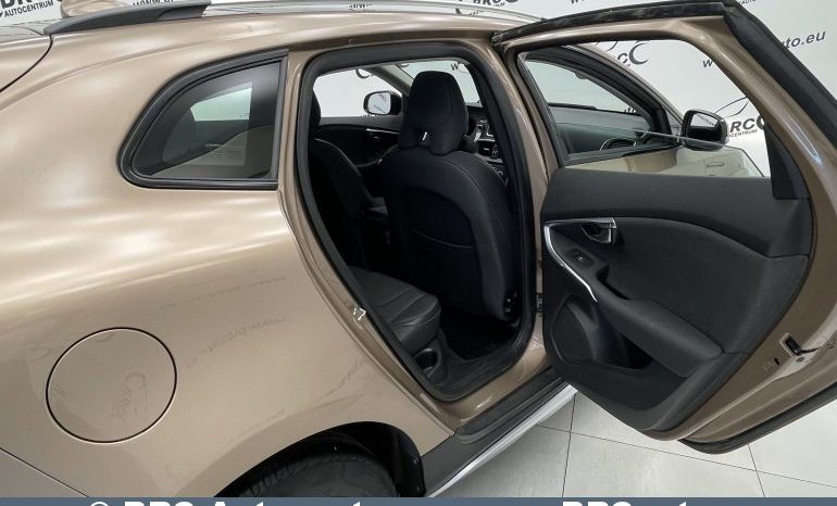 Volvo V40 Cross Country D4 Automatas 2015 full