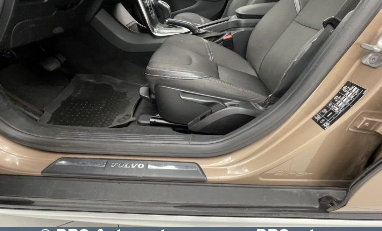 Volvo V40 Cross Country D4 Automatas 2015 full