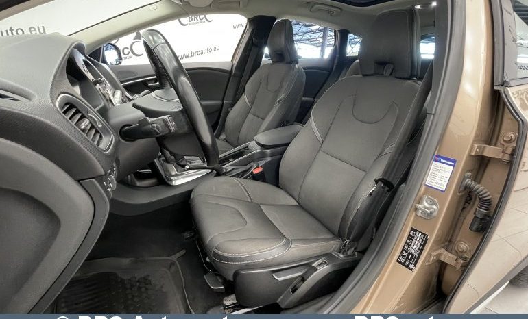 Volvo V40 Cross Country D4 Automatas 2015 full