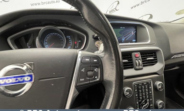 Volvo V40 Cross Country D4 Automatas 2015 full