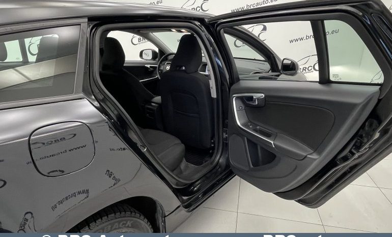 Volvo V60 1.6 Drive 2012 full