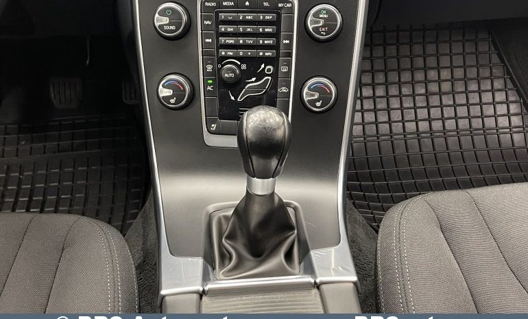 Volvo V60 1.6 Drive 2012 full
