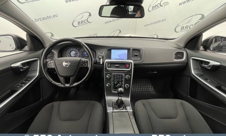 Volvo V60 1.6 Drive 2012 full
