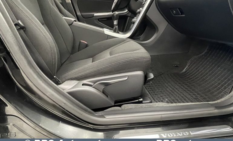 Volvo V60 1.6 Drive 2012 full