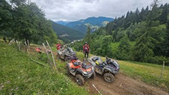 Žygis su keturračiais (Bendrovės nuotr.)