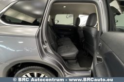 Mitsubishi Outlander 2.0 4WD Automatas 2019 full