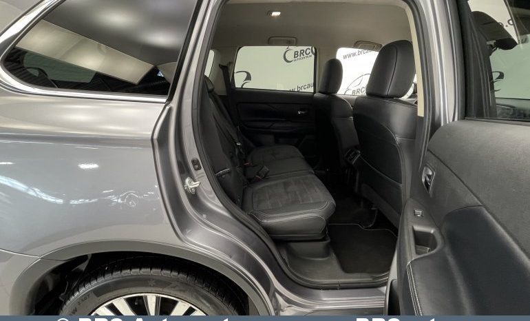Mitsubishi Outlander 2.0 4WD Automatas 2019 full