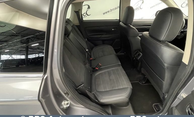 Mitsubishi Outlander 2.0 4WD Automatas 2019 full