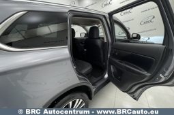 Mitsubishi Outlander 2.0 4WD Automatas 2019 full
