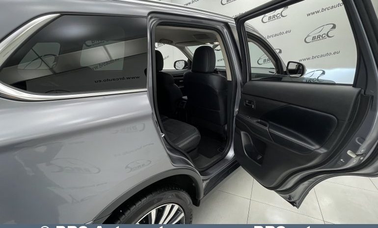 Mitsubishi Outlander 2.0 4WD Automatas 2019 full