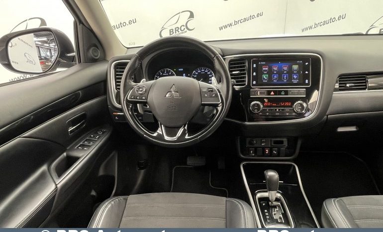 Mitsubishi Outlander 2.0 4WD Automatas 2019 full