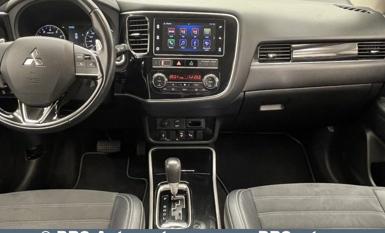 Mitsubishi Outlander 2.0 4WD Automatas 2019 full