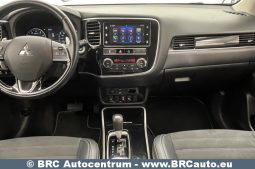 Mitsubishi Outlander 2.0 4WD Automatas 2019 full