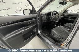 Mitsubishi Outlander 2.0 4WD Automatas 2019 full
