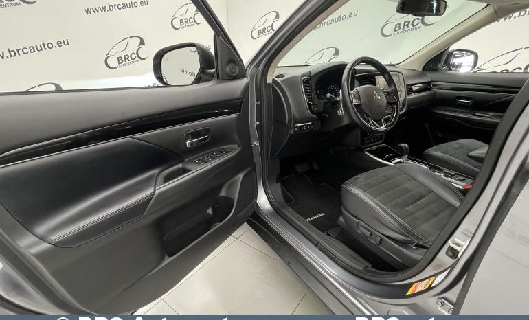 Mitsubishi Outlander 2.0 4WD Automatas 2019 full