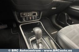Mitsubishi Outlander 2.0 4WD Automatas 2019 full
