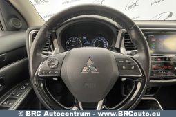 Mitsubishi Outlander 2.0 4WD Automatas 2019 full