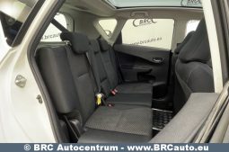 Toyota Verso-S 1.3i 2012 full