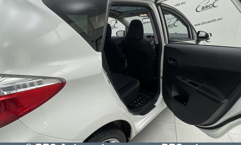 Toyota Verso-S 1.3i 2012 full