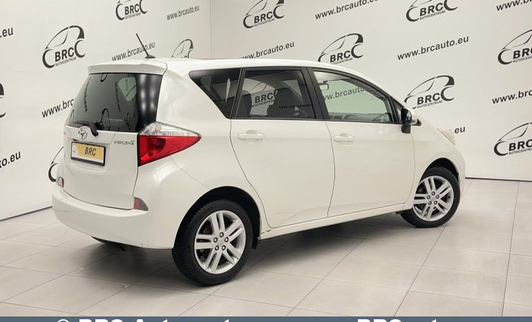 Toyota Verso-S 1.3i 2012 full