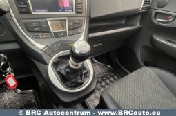 Toyota Verso-S 1.3i 2012 full