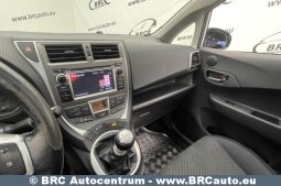 Toyota Verso-S 1.3i 2012 full