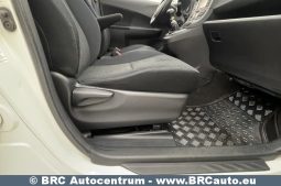 Toyota Verso-S 1.3i 2012 full