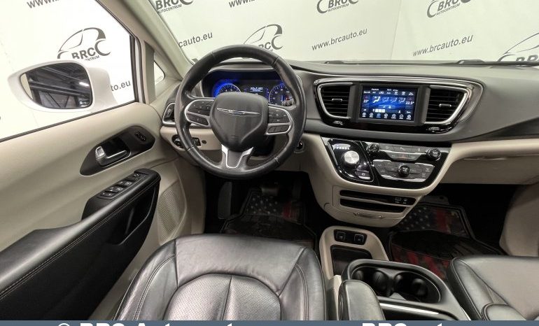 Chrysler Pacifica 3.6i Automatas 2020 full