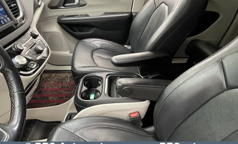 Chrysler Pacifica 3.6i Automatas 2020 full