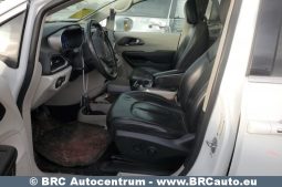 Chrysler Pacifica 3.6i Automatas 2020 full